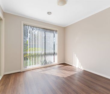 2 William Circuit, Caroline Springs - Photo 1