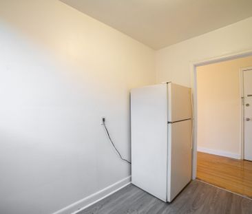 For Lease - 2309 Lake Shore Boulevard Unit# 407, Toronto, Ontario - Photo 4