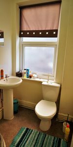 Flat 5, 122 Foxhall Road, NG7 6LH, NOTTINGHAM - Photo 4