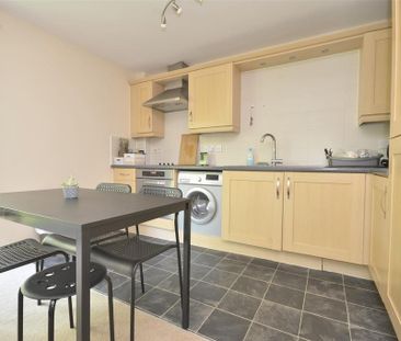 2 bedroom apartment to rent - Photo 5