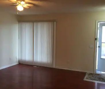 AWESOME 3 BR, Main level, all laminate, 1.5 baths !! | 6827-8 Avenu... - Photo 1
