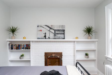 For Lease - 582 St Clair Avenue Unit# 2, Toronto, Ontario - Photo 4