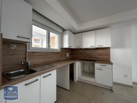Appartement à louer 4 pièces 73m² - Photo 2