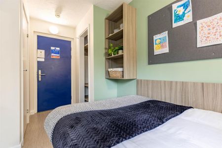 1 bedroom in a flat share to rent - Photo 5