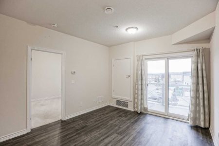 For Lease - 1360 Costigan Road Unit# 310, Milton, Ontario - Photo 2