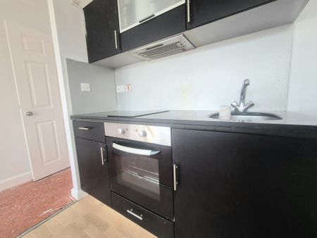 Cumberland Close, Halifax - Photo 3