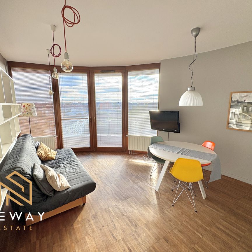 Tylko 15 minut do centrum| 2 pokoje z 22m tarasem - Photo 1