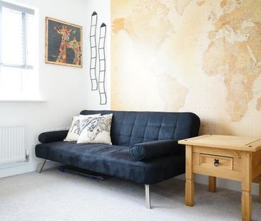 2 bedroom terraced house to rent - Photo 1