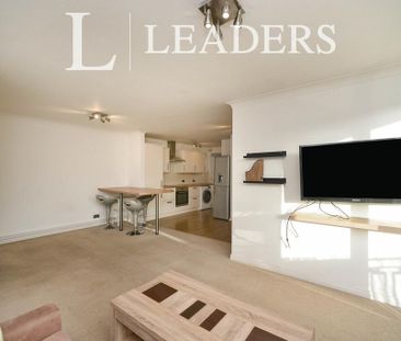 2 bedroom flat to rent - Photo 4