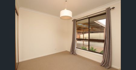 Modern Family Home in Prime Ballina Location - Photo 4