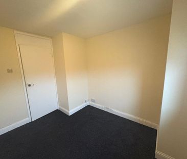 2 bedroom property to rent - Photo 3