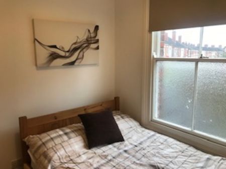 Barras Lane, Coventry - - Photo 4