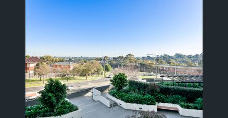 Spacious 1 Bedroom apartment - Photo 4