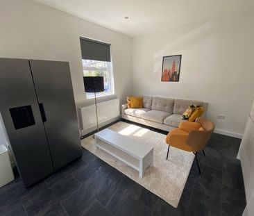 Beech Road, Birkenhead - Photo 3