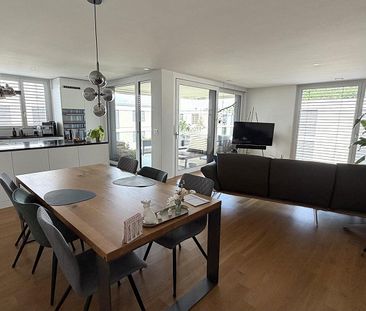 schöne und helle 4.5 Zimmerwohnung in Kloten zu vermieten - Photo 1