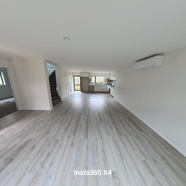 Modern Four-Bedroom Home, close to Westgate Mall - Photo 1