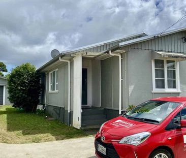 Tidy family home - Photo 2