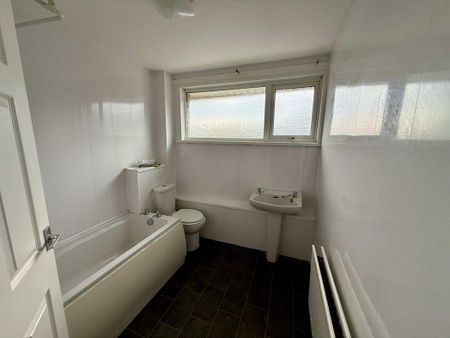 3 bed end of terrace house to rent in DH9 - Photo 3