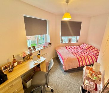 Filby Close - Photo 1