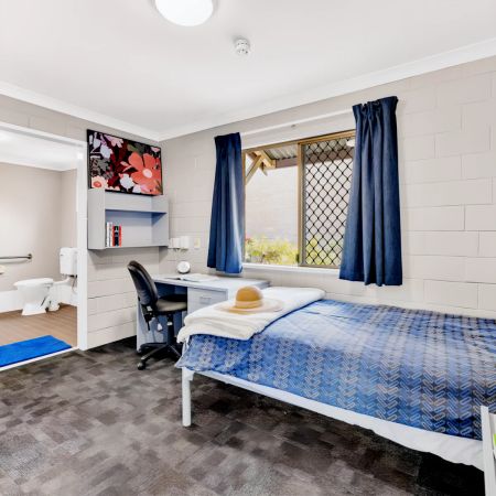 4 Bedroom Apartment south En-Suite - Photo 4