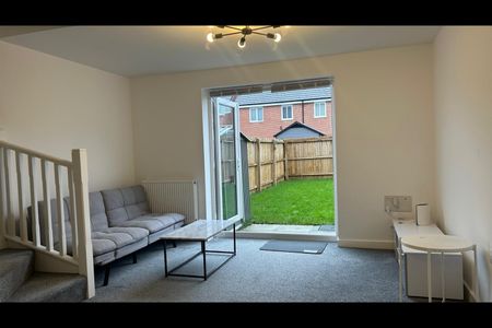 2 Bed End Terrace, Firrhill Way, L6 - Photo 5