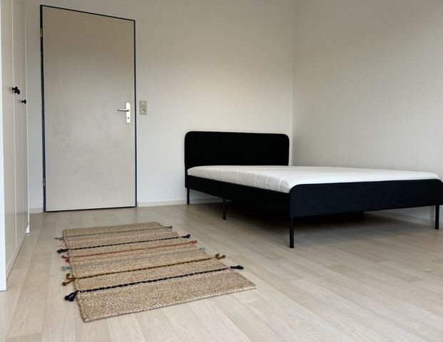 Voll möbliertes, schönes Mikro-Apartment mit toller Aussicht - Photo 1
