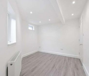 Cannon Hill Lane, Raynes, SW20 - Photo 6