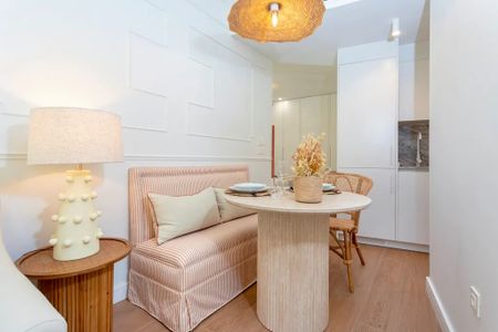 Calle Zaragoza, Sevilla, Andalusia 41001 - Photo 2