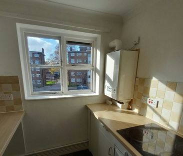 Flat to rent on - Photo 5
