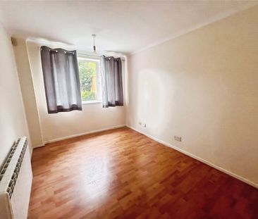 Lennox Gardens, Pennfields, Wolverhampton, WV3 - Photo 2