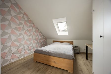 Gezinswoning met 4 slpks, tuin en garage te Turnhout. - foto 5