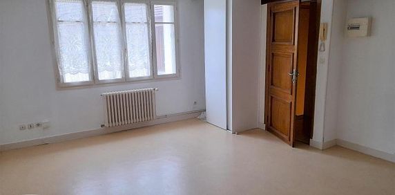 Location appartement 1 pièce de 29.63m² - Photo 2