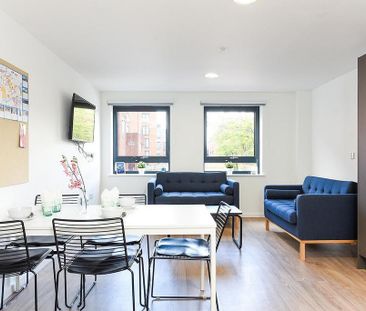 1 bedroom in a flat share to rent - Photo 1