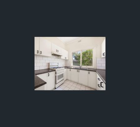 33 Canberra St, Brunswick West, Vic 3055 - Photo 4