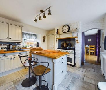 3 bedroom cottage to rent - Photo 2
