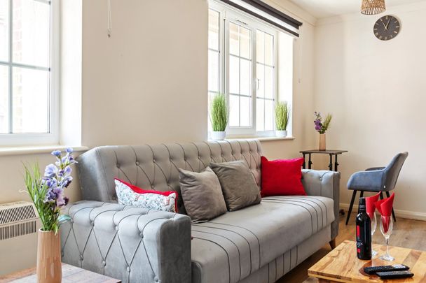 1 Bed Flat, Andover Street, LE2 - Photo 1