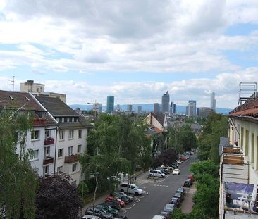 City-Residence: Gut ausgestattetes Apartment mit Balkon in Sachsenh... - Foto 1