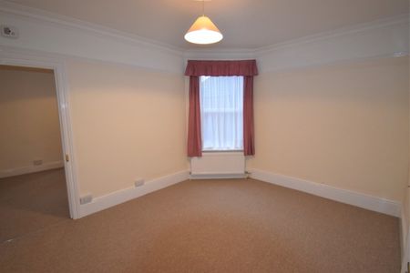 1 bedroom Apartment - High Street, Codicote - Photo 5