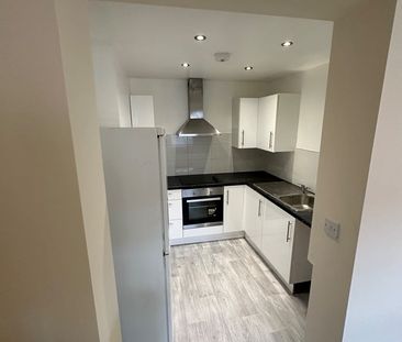 2 Bed Flat, Sherwood, NG5 - Photo 6