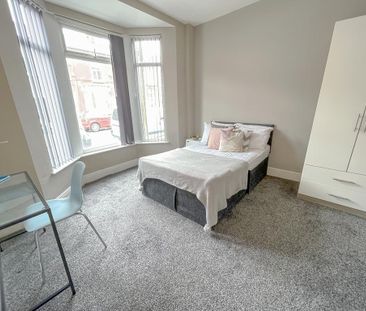 5 bedroom terraced house to rent - Photo 5