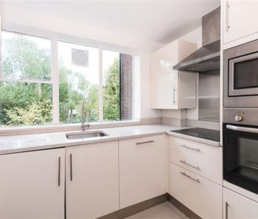 3 bedroom apartment to rent - Photo 4