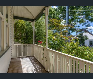 Family home with character and charm - Photo 3