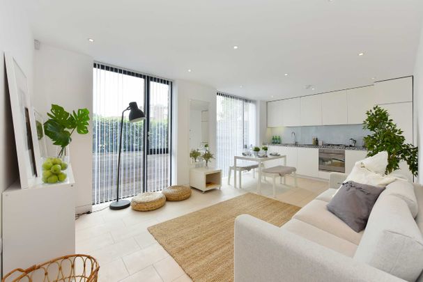 Latitude House, Primrose Hill, NW1 - Photo 1