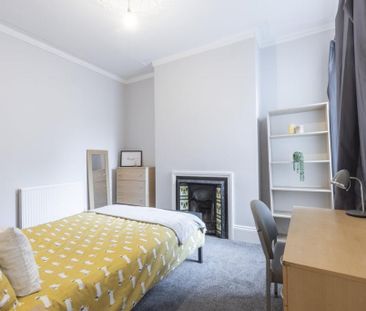 5 bedroom terraced house to rent - Photo 1