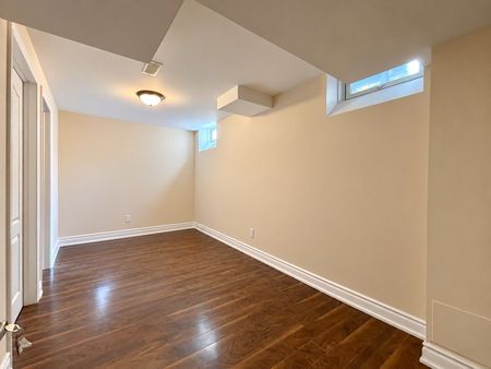 For Lease - 35 Valemount Way Unit# Lower, Aurora, Ontario - Photo 4