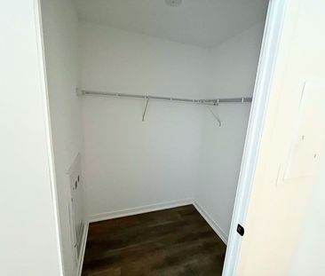 For Lease - 4878 Powers Common Unit# 329, Burlington, Ontario - Photo 1