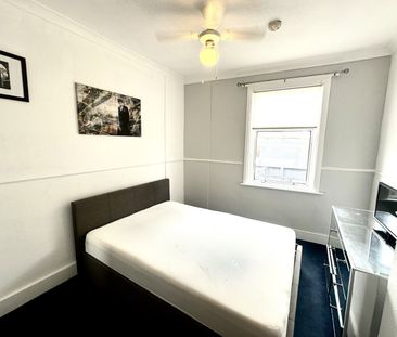 Ley Street, Ilford, IG1 - Photo 2