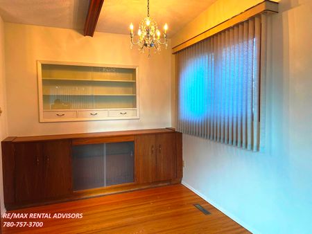 7212 86 Avenue Northwest - Photo 3