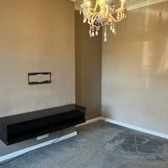 4 Bed Semi-Detached House, Stoneyhey Road, CH45 - Photo 1