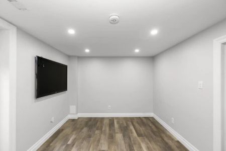 8 Lister Dr, Barrie, ON L4N 0L5, Canada — LL - 8 Lister Drive, Barrie - Photo 4